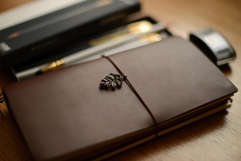 travelers-notebook-2245970_1280